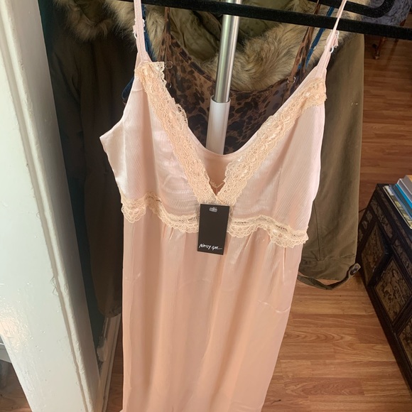 NWT Nasty Gal Slip Dress / Powder Pink M - Picture 4 of 4